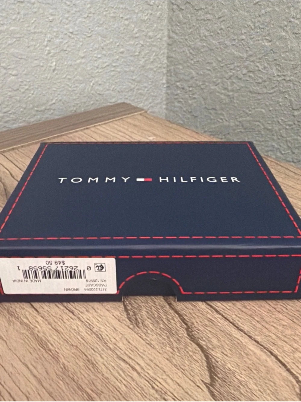 Tommy Hilfiger Brown Leather Bifold Wallet with Red & White Stitching New